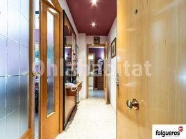 Flat, 114 m², near bus and train