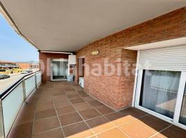 For rent flat, 71 m², almost new