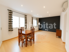 Pis, 67 m², prop de bus i tren, Calle de Provençals