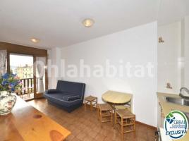 Pis, 34 m², Calle Alberes, 191