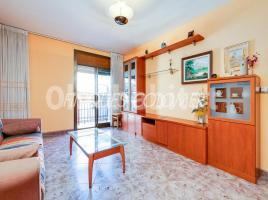 Flat, 100 m², near bus and train