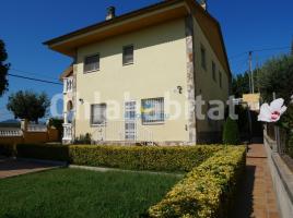 Casa (xalet / torre), 327 m², seminou, Calle del Xiprer