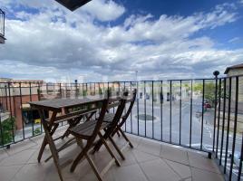 Pis, 89 m², près de bus et de train, Calle Camí de l'Escorial