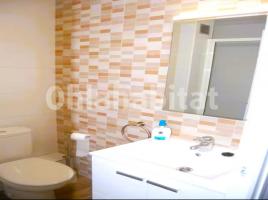 For rent flat, 63 m², near bus and train, Calle dels Reis Catòlics