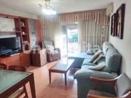 Piso, 70 m², cerca de bus y tren