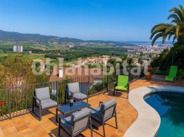 Houses (villa / tower), 197 m², Calle Balears