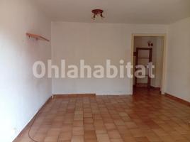 Piso, 86 m², cerca de bus y tren