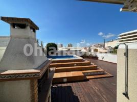 Àtic, 280 m², près de bus et de train