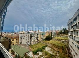Àtic, 95 m², près de bus et de métro, Calle de Gènova