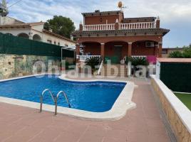 Casa (xalet / torre), 360 m²