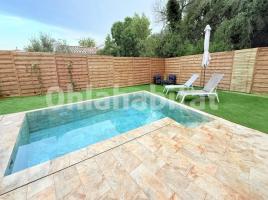 Houses (villa / tower), 150 m², Calle Navarra, 33