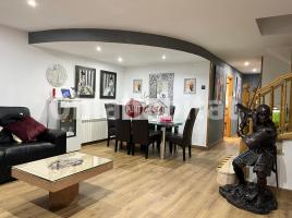 Casa (unifamiliar adossada), 218 m², seminou, Calle JULIA CARBONELL