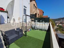 Houses (villa / tower), 91 m², Calle de Vilanova i la Geltrú
