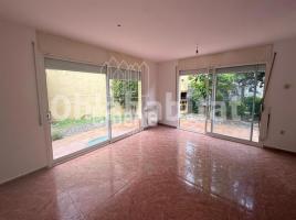  (unifamiliar adossada), 222 m², Zona