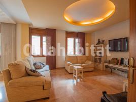Pis, 234 m², prop de bus i tren, Calle del Castell, 16