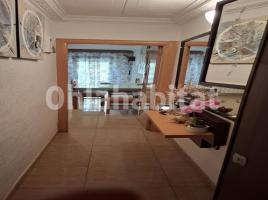 Pis, 60 m², près de bus et de train, Calle de Sant Pere