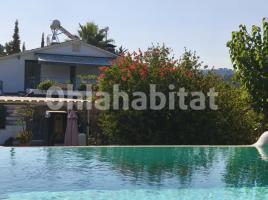 Houses (villa / tower), 306 m²