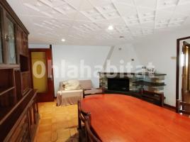 Casa (unifamiliar adosada), 311 m²