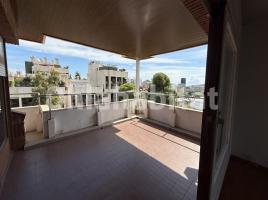 Alquiler ático, 408 m², cerca de bus y tren, Plaza d'Eusebi Güell