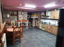 Houses (terraced house), 400 m², Zona