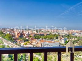 Àtic, 75 m², Zona