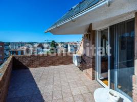 Àtic, 121 m², près de bus et de train