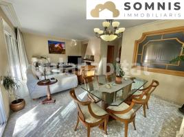 (unifamiliar adossada), 436 m², près de bus et de train