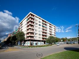 Piso, 146 m², cerca de bus y tren, Plaza de Serrat i Bonastre