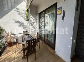 For rent Houses (terraced house), 183 m², near bus and train