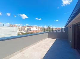 Dúplex, 94 m², prop de bus i tren, seminou