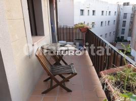 Piso, 82 m², seminuevo, Zona