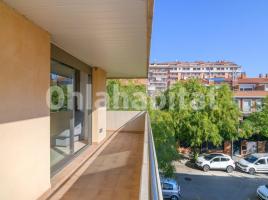 Apartamento, 40 m², seminuevo, Calle Abat Oliva