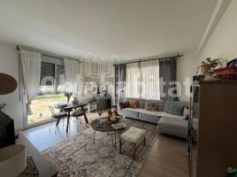 Pis, 83 m², presque neuf, Zona