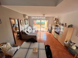 Houses (terraced house), 196 m², almost new, Zona