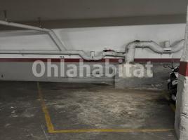 Alquiler plaza de aparcamiento, 9 m², Calle de la Indústria, 89