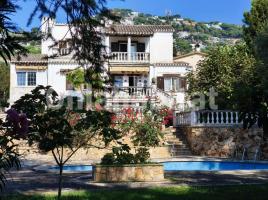 Houses (villa / tower), 524 m²