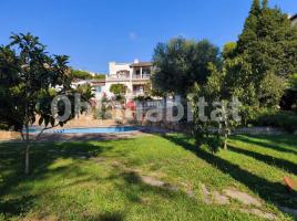 Houses (villa / tower), 524 m²