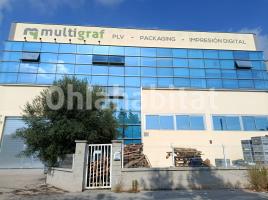 Alquiler nave industrial, 2310 m², seminuevo, Calle Poniol