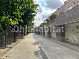 Casa (unifamiliar adosada), 327 m², Zona