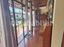 (unifamiliar adossada), 120 m², près de bus et de train