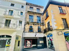 Propietat vertical, 363 m², Calle Besalú, 11