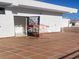 (unifamiliar adossada), 241 m², presque neuf, Calle Magí Raventós
