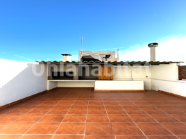  (unifamiliar adossada), 250 m², près de bus et de train