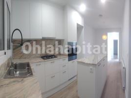 Lloguer pis, 118 m², prop de bus i tren, Calle de Sant Crispí