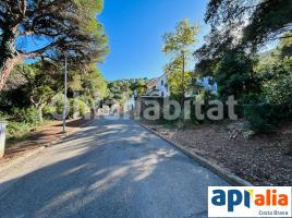 , 850 m²