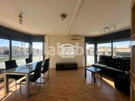 Flat, 112 m², almost new