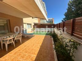 Flat, 145 m², near bus and train, almost new, Calle Cotó