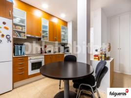 Flat, 116 m², near bus and train