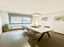 Casa (xalet / torre), 250 m², prop de bus i tren