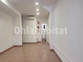 For rent business premises, 34 m², close to bus and metro, Calle del Mas Casanovas